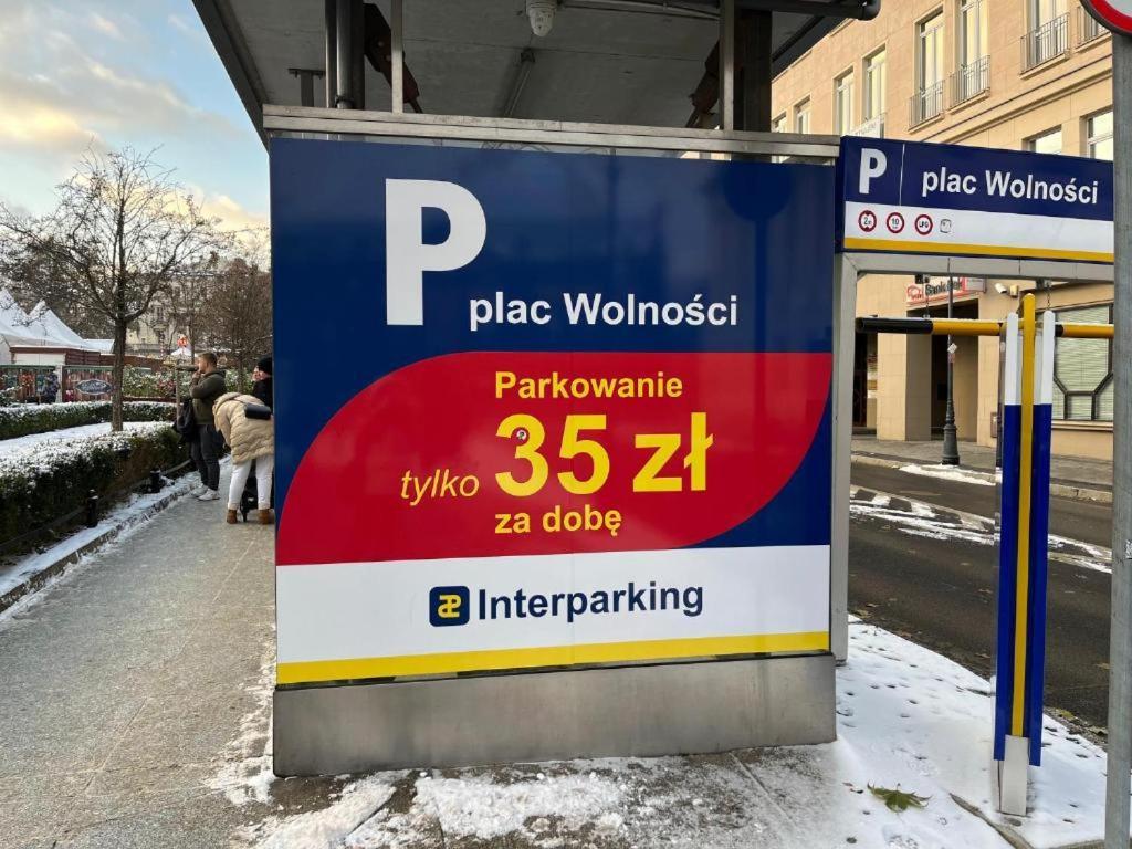 Apartament Przy Placu Wolnosci Poznań Zewnętrze zdjęcie